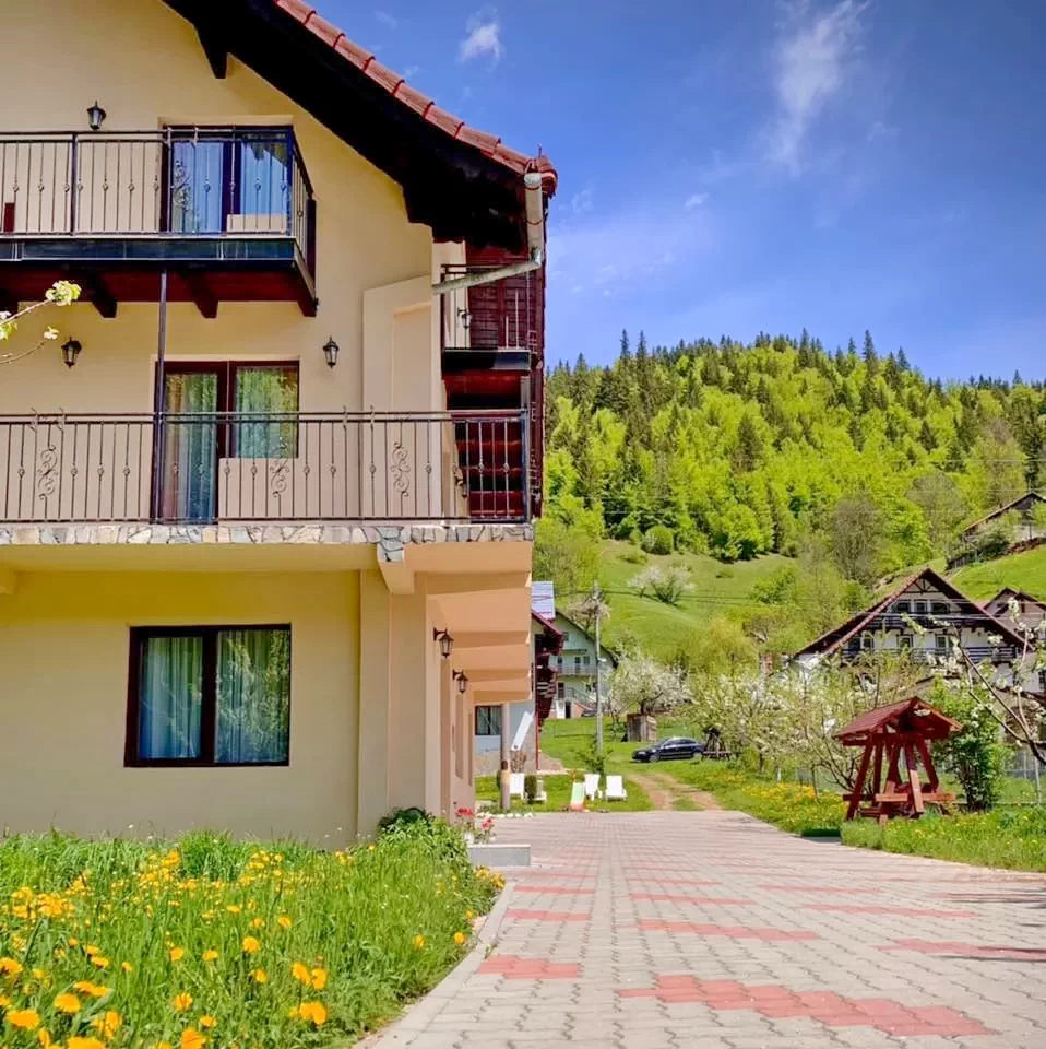 Moieciu de Sus Cazare | Motel (K1375-47) Imaginea poate fi supusă drepturilor de autor. Se recomandă contactarea titularului drepturilor.