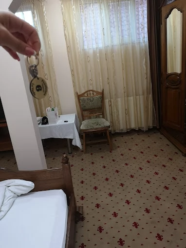 Zalău Cazare | Pensiune (K1479-13) Imaginea poate fi supusă drepturilor de autor. Se recomandă contactarea titularului drepturilor.