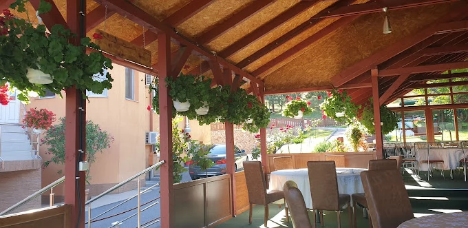 Zilah Szállás | Motel (K1479-27) A kép szerzői jogvédelem alatt állhat. Javasolt a kapcsolatfelvétel a jog tulajdonossal.