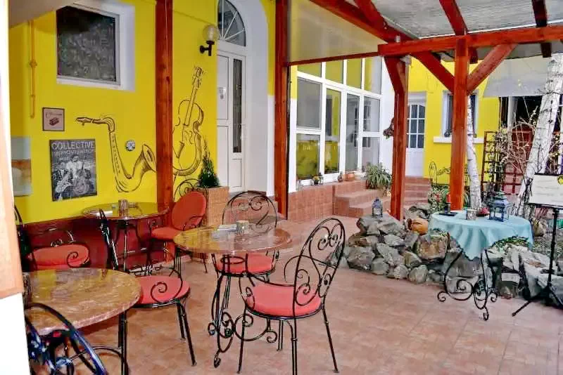 Temesvár Szállás | Panzió (K0924-2) A kép szerzői jogvédelem alatt állhat. Javasolt a kapcsolatfelvétel a jog tulajdonossal. Temesvár Szállás | Panzió (K0924-2) A kép szerzői jogvédelem alatt állhat. Javasolt a kapcsolatfelvétel a jog tulajdonossal.