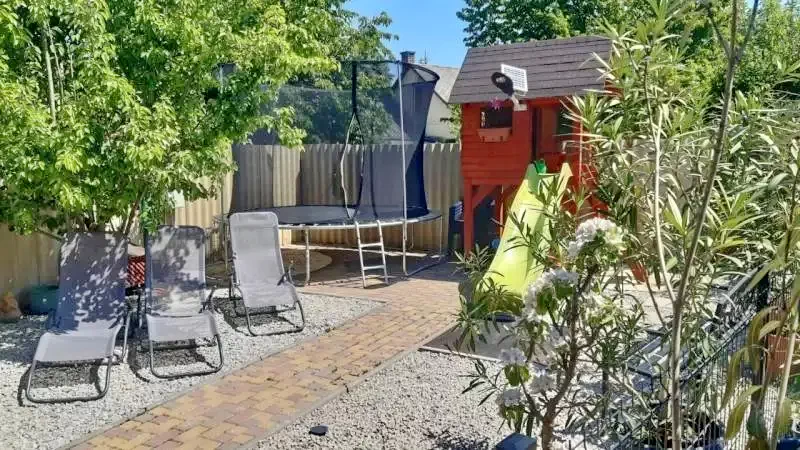 Hajdúszoboszló Szállás | Üdülőfalu (K0239-24) A kép szerzői jogvédelem alatt állhat. Javasolt a kapcsolatfelvétel a jog tulajdonossal.