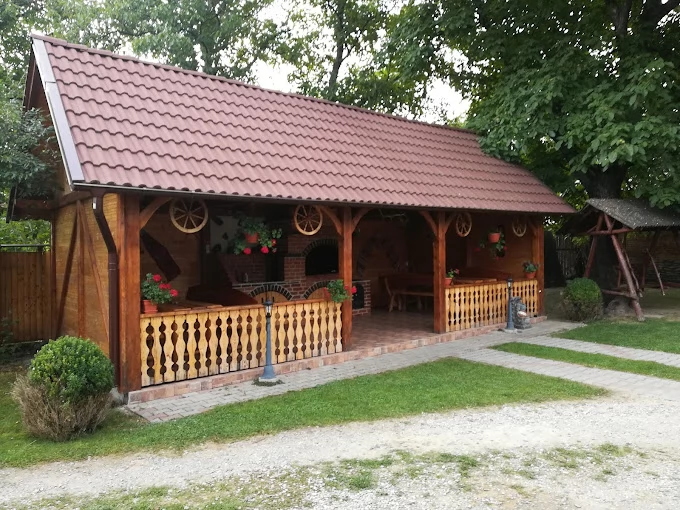 Kercisóra Szállás | Panzió (K1487-60) A kép szerzői jogvédelem alatt állhat. Javasolt a kapcsolatfelvétel a jog tulajdonossal. Kercisóra Szállás | Panzió (K1487-60) A kép szerzői jogvédelem alatt állhat. Javasolt a kapcsolatfelvétel a jog tulajdonossal.