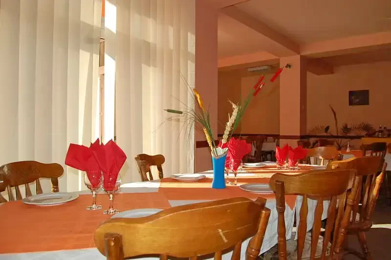 Szállás Băile Herculane - Pensiunea Paradis*** | Herkulesfürdő - Paradis Panzió***. A kép szerzői jogvédelem alatt állhat. Javasolt a kapcsolatfelvétel a jog tulajdonossal.