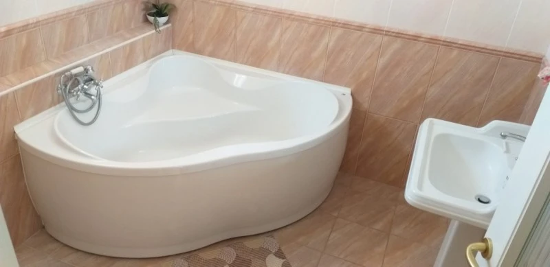  Cazare | Hotel**** (K1573-8) Imaginea poate fi supusă drepturilor de autor. Se recomandă contactarea titularului drepturilor.