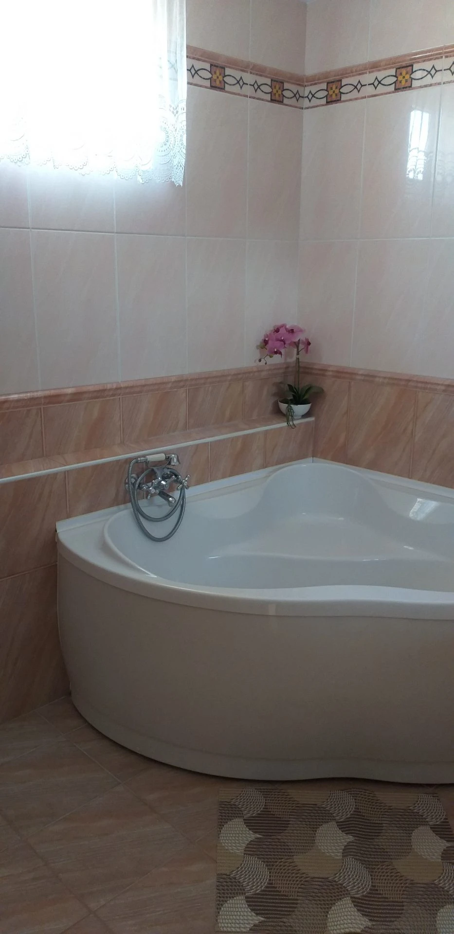  Cazare | Hotel**** (K1573-12) Imaginea poate fi supusă drepturilor de autor. Se recomandă contactarea titularului drepturilor.