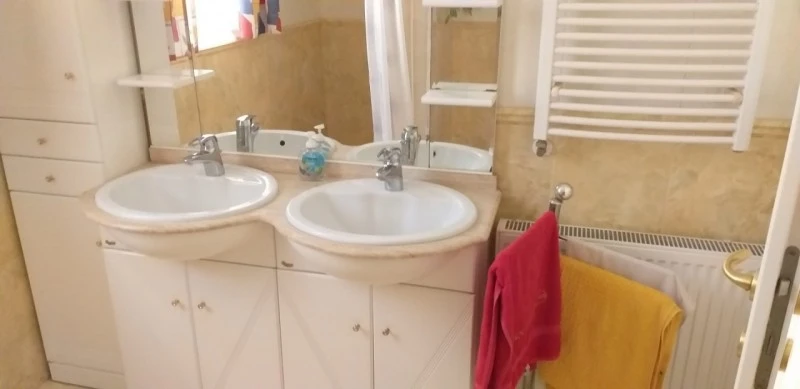 Hajdúszoboszló Szállás | Vendégház (K1573-30) A kép szerzői jogvédelem alatt állhat. Javasolt a kapcsolatfelvétel a jog tulajdonossal. Hajdúszoboszló Szállás | Vendégház (K1573-30) A kép szerzői jogvédelem alatt állhat. Javasolt a kapcsolatfelvétel a jog tulajdonossal.