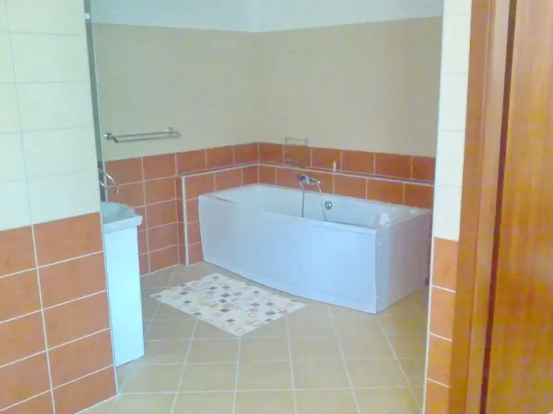 Jula Cazare | Casă de apartamente (K0135-2) Imaginea poate fi supusă drepturilor de autor. Se recomandă contactarea titularului drepturilor.