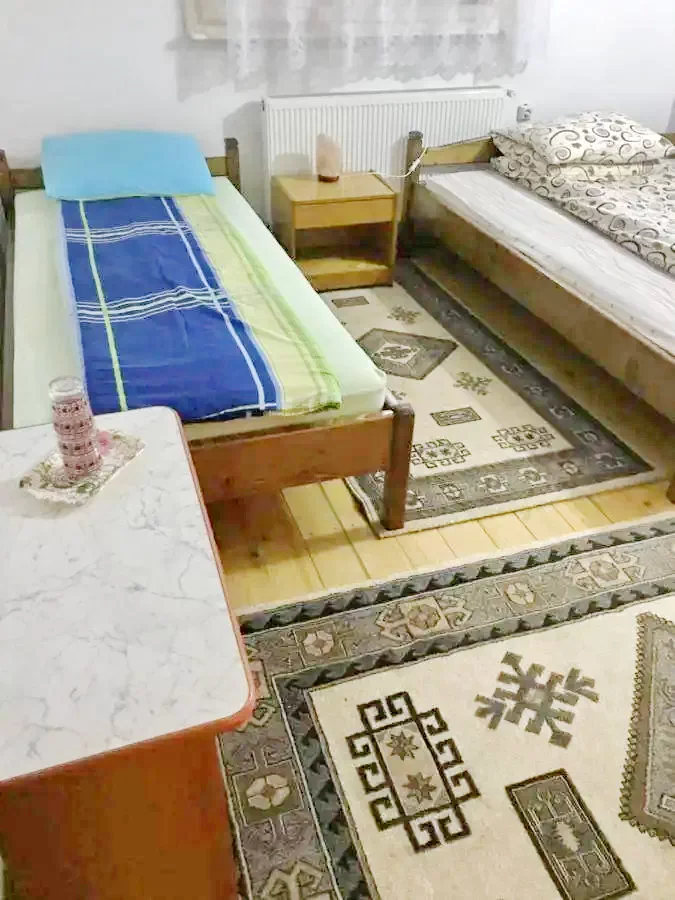 Valea Boga Cazare | Cabană (K1347-20) Imaginea poate fi supusă drepturilor de autor. Se recomandă contactarea titularului drepturilor. Valea Boga Cazare | Cabană (K1347-20) Imaginea poate fi supusă drepturilor de autor. Se recomandă contactarea titularului drepturilor.