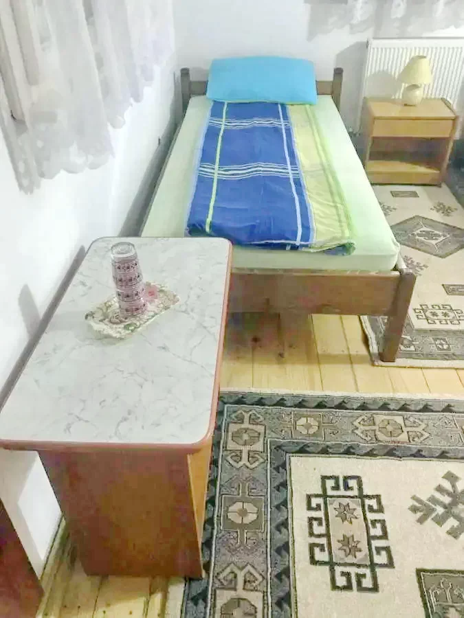 Valea Boga Cazare | Cabană (K1347-23) Imaginea poate fi supusă drepturilor de autor. Se recomandă contactarea titularului drepturilor. Valea Boga Cazare | Cabană (K1347-23) Imaginea poate fi supusă drepturilor de autor. Se recomandă contactarea titularului drepturilor.