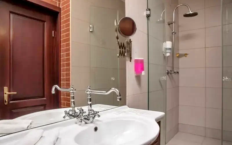 Alsótömös Szállás | Hotel*** (K1276-19) A kép szerzői jogvédelem alatt állhat. Javasolt a kapcsolatfelvétel a jog tulajdonossal. Alsótömös Szállás | Hotel*** (K1276-19) A kép szerzői jogvédelem alatt állhat. Javasolt a kapcsolatfelvétel a jog tulajdonossal.