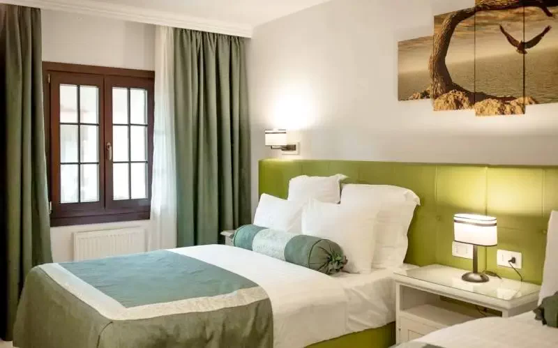 Alsótömös Szállás | Hotel*** (K1276-23) A kép szerzői jogvédelem alatt állhat. Javasolt a kapcsolatfelvétel a jog tulajdonossal. Alsótömös Szállás | Hotel*** (K1276-23) A kép szerzői jogvédelem alatt állhat. Javasolt a kapcsolatfelvétel a jog tulajdonossal.