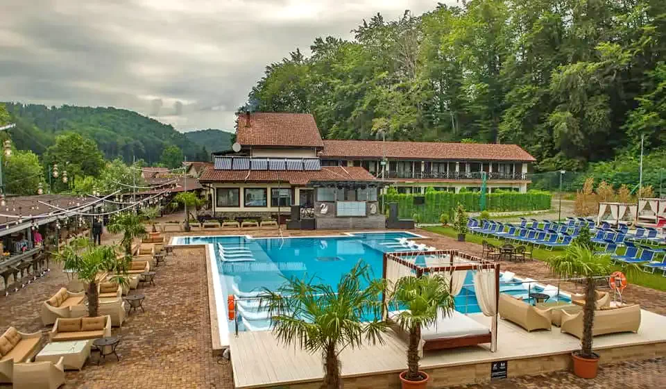 Alsótömös Szállás | Hotel*** (K1276-33) A kép szerzői jogvédelem alatt állhat. Javasolt a kapcsolatfelvétel a jog tulajdonossal. Alsótömös Szállás | Hotel*** (K1276-33) A kép szerzői jogvédelem alatt állhat. Javasolt a kapcsolatfelvétel a jog tulajdonossal.