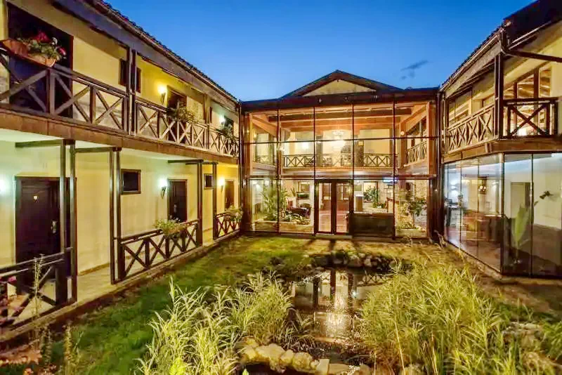 Alsótömös Szállás | Hotel*** (K1276-50) A kép szerzői jogvédelem alatt állhat. Javasolt a kapcsolatfelvétel a jog tulajdonossal. Alsótömös Szállás | Hotel*** (K1276-50) A kép szerzői jogvédelem alatt állhat. Javasolt a kapcsolatfelvétel a jog tulajdonossal.