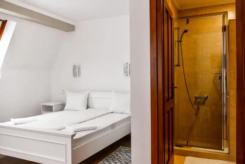 Lupeni Cazare | Motel (K0358-33) Imaginea poate fi supusă drepturilor de autor. Se recomandă contactarea titularului drepturilor.