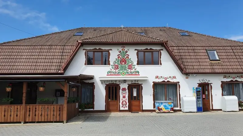 Lupeni Cazare | Motel (K0358-64) Imaginea poate fi supusă drepturilor de autor. Se recomandă contactarea titularului drepturilor.