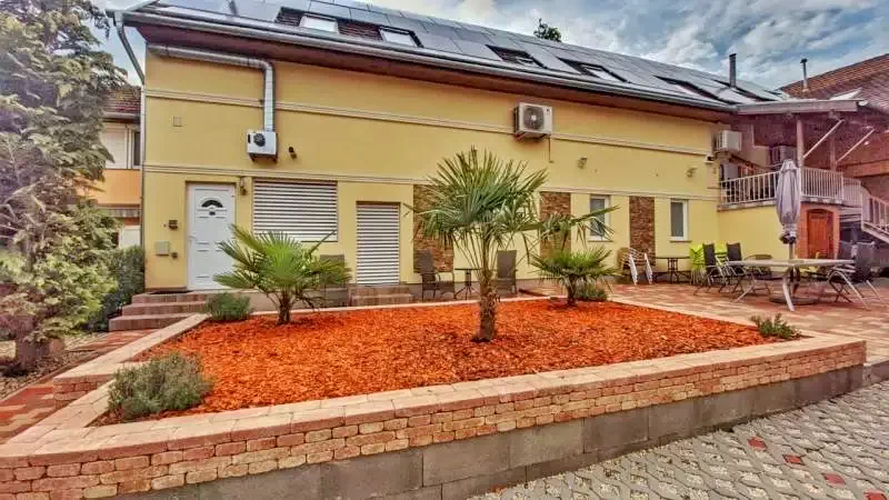 Jula Cazare | Pensiune (K0087-34) Imaginea poate fi supusă drepturilor de autor. Se recomandă contactarea titularului drepturilor.