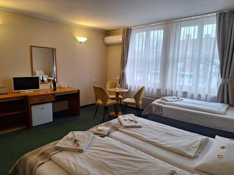 Eger Szállás | Hotel*** (K0180-18) A kép szerzői jogvédelem alatt állhat. Javasolt a kapcsolatfelvétel a jog tulajdonossal.