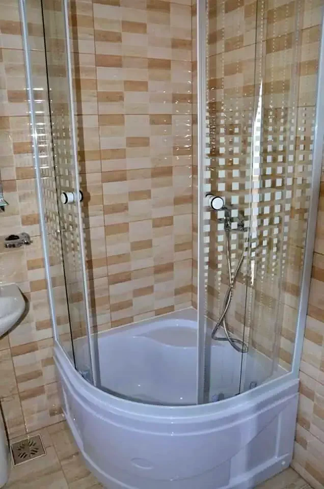 Ocna Șugatag Cazare | Motel (K1244-40) Imaginea poate fi supusă drepturilor de autor. Se recomandă contactarea titularului drepturilor.