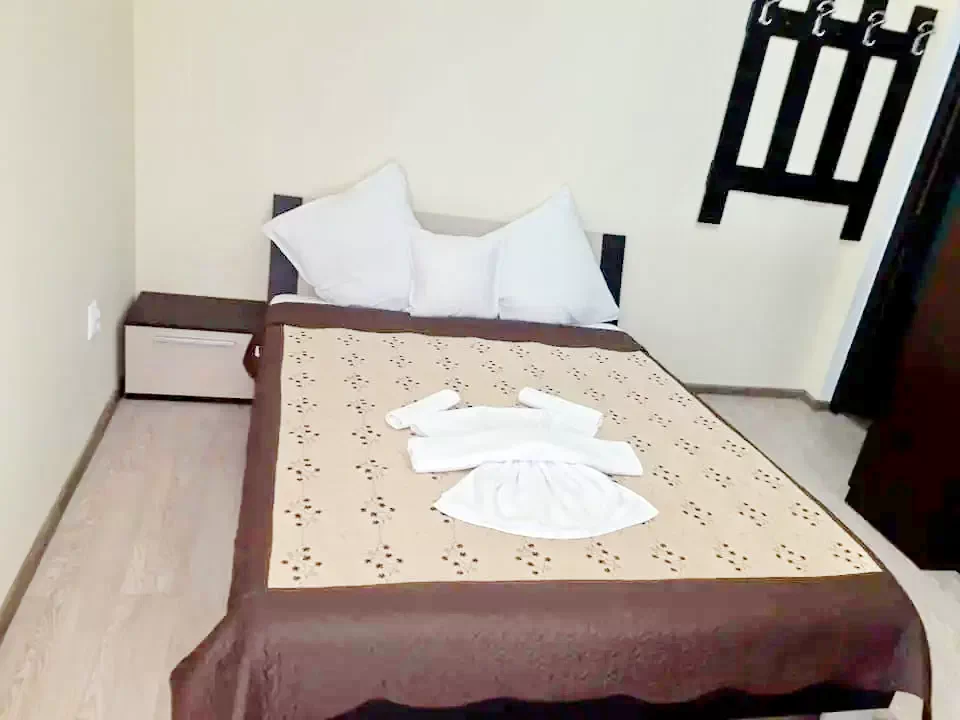 Ocna Șugatag Cazare | Motel (K1244-45) Imaginea poate fi supusă drepturilor de autor. Se recomandă contactarea titularului drepturilor.