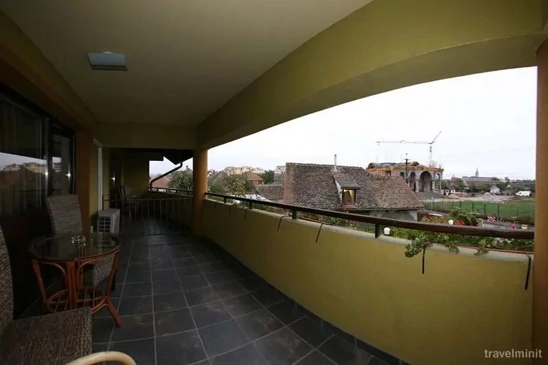 Sibiu Cazare | Pensiune (K0543-28) Imaginea poate fi supusă drepturilor de autor. Se recomandă contactarea titularului drepturilor.