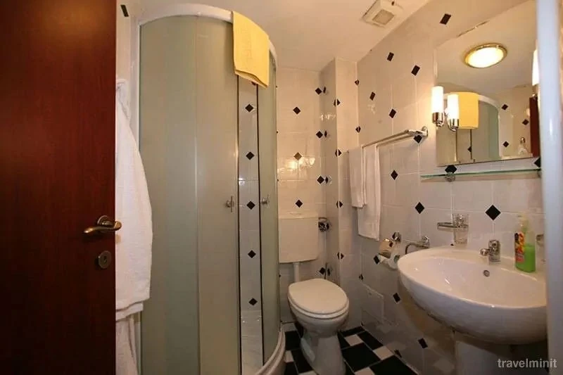 Nagyszeben Szállás | Motel (K0543-42) A kép szerzői jogvédelem alatt állhat. Javasolt a kapcsolatfelvétel a jog tulajdonossal.