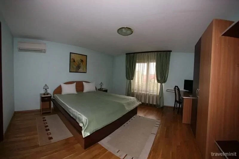 Sibiu Cazare | Pensiune (K0543-43) Imaginea poate fi supusă drepturilor de autor. Se recomandă contactarea titularului drepturilor.