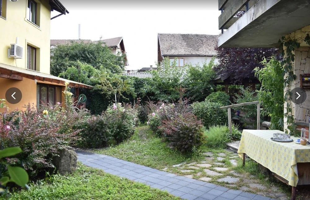 Sibiu Cazare | Pensiune (K0543-47) Imaginea poate fi supusă drepturilor de autor. Se recomandă contactarea titularului drepturilor.