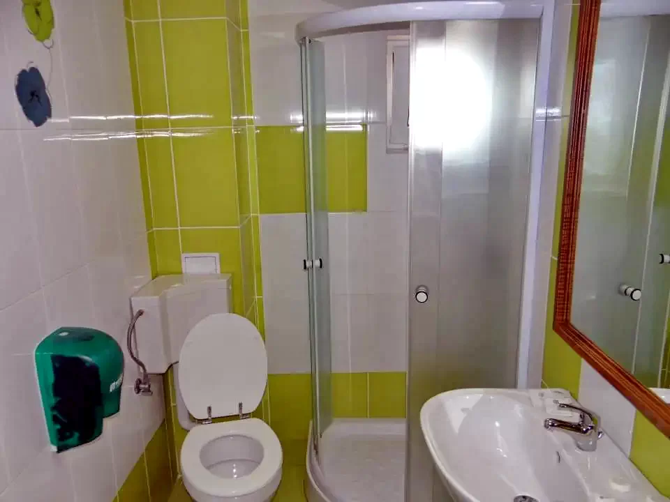  Szállás | Motel (K1270-12) A kép szerzői jogvédelem alatt állhat. Javasolt a kapcsolatfelvétel a jog tulajdonossal.