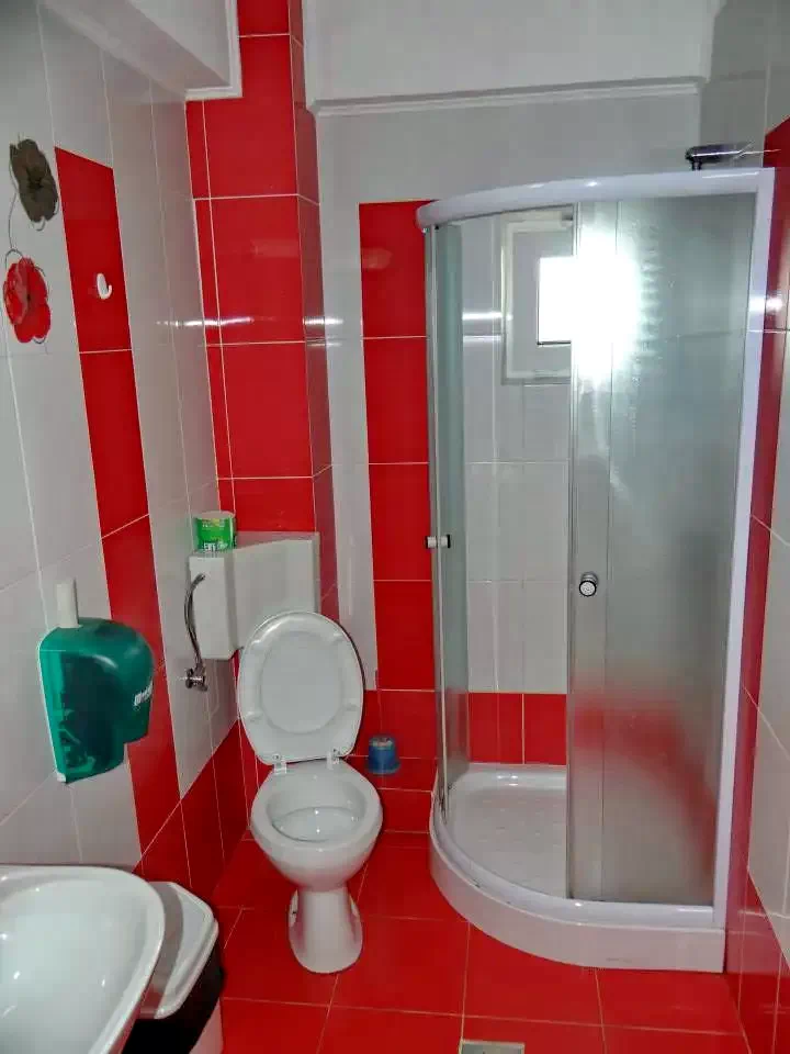 Corbeni Cazare | Motel (K1270-17) Imaginea poate fi supusă drepturilor de autor. Se recomandă contactarea titularului drepturilor.