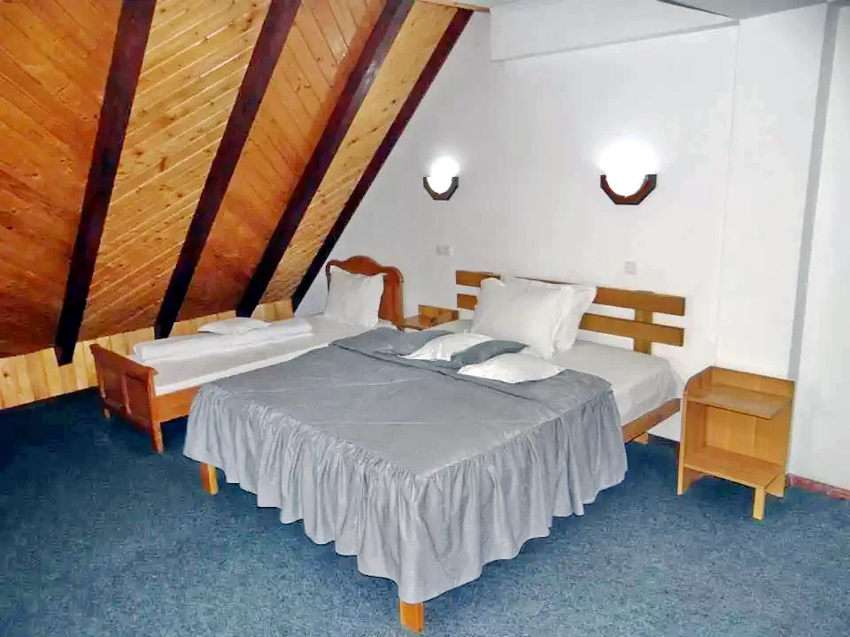  Szállás | Motel (K1270-28) A kép szerzői jogvédelem alatt állhat. Javasolt a kapcsolatfelvétel a jog tulajdonossal.