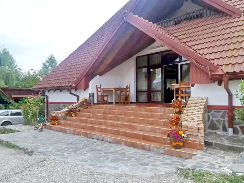  Szállás | Motel (K1270-36) A kép szerzői jogvédelem alatt állhat. Javasolt a kapcsolatfelvétel a jog tulajdonossal.