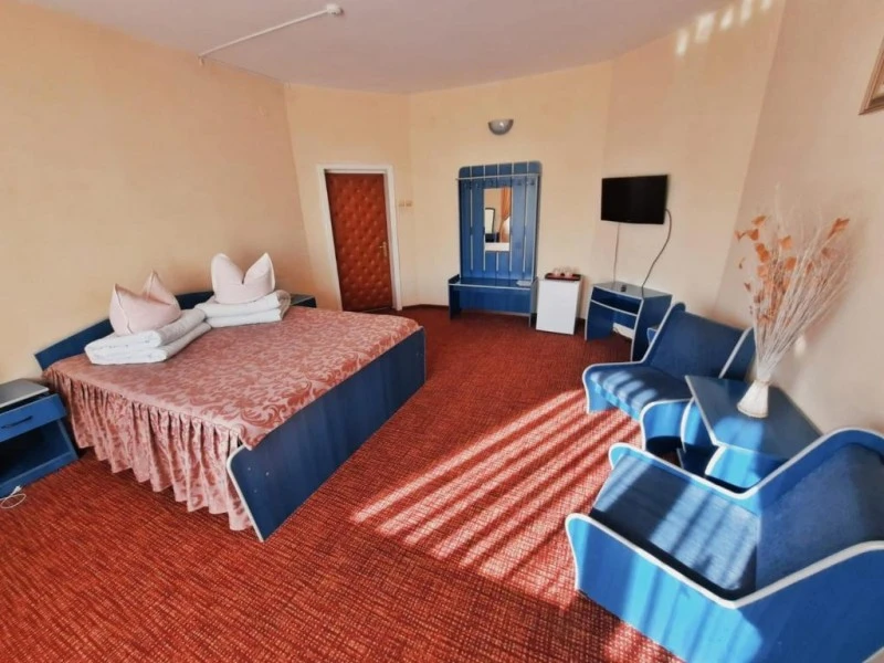 Karácsonkő Szállás | Hotel*** (K1574-15) A kép szerzői jogvédelem alatt állhat. Javasolt a kapcsolatfelvétel a jog tulajdonossal.