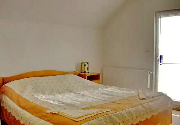 Bran Cazare | Motel (K0460-16) Imaginea poate fi supusă drepturilor de autor. Se recomandă contactarea titularului drepturilor.