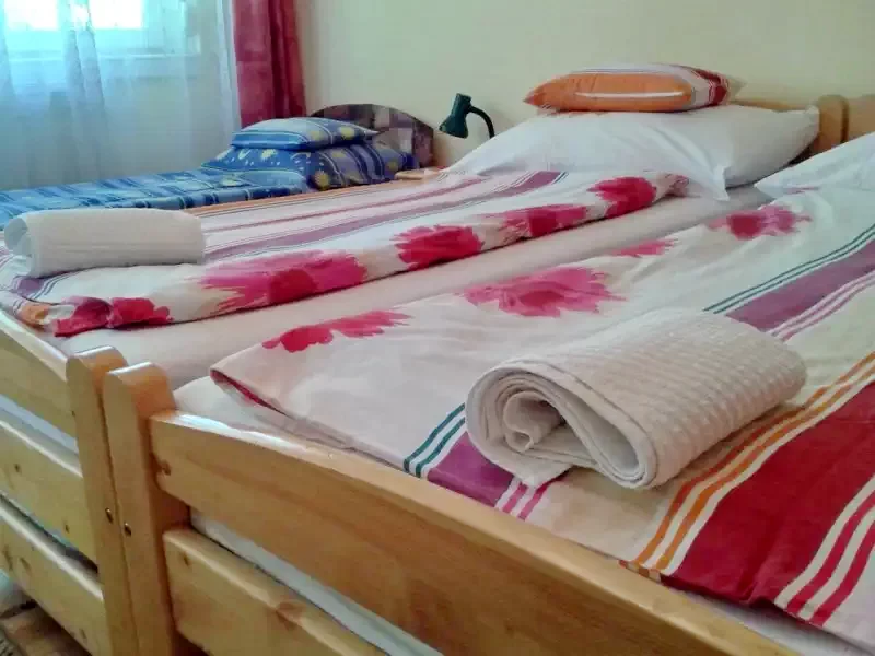  Cazare | Cabană (K0201-7) Imaginea poate fi supusă drepturilor de autor. Se recomandă contactarea titularului drepturilor.