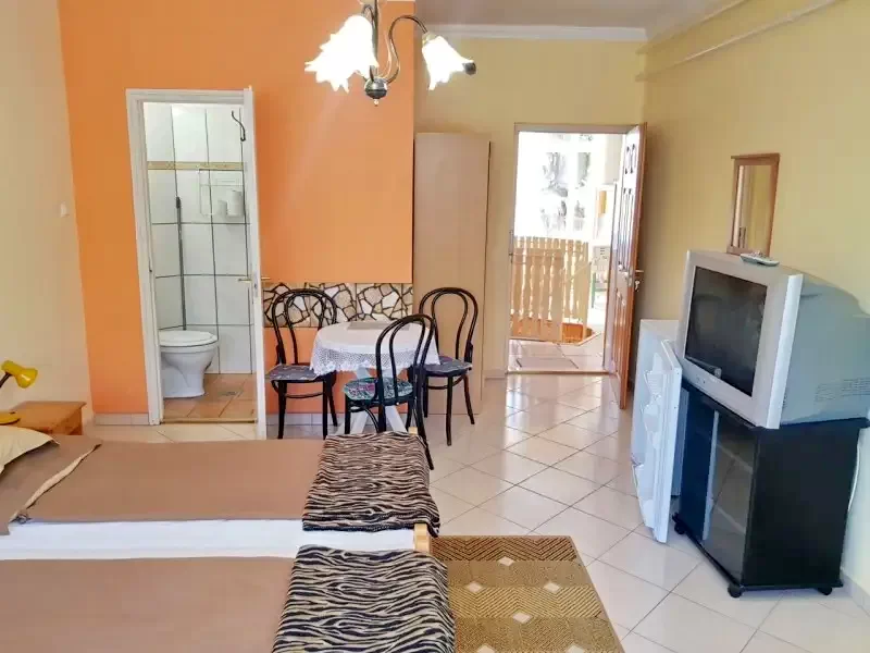 Hajdúszoboszló Szállás | Üdülőfalu (K0201-18) A kép szerzői jogvédelem alatt állhat. Javasolt a kapcsolatfelvétel a jog tulajdonossal.