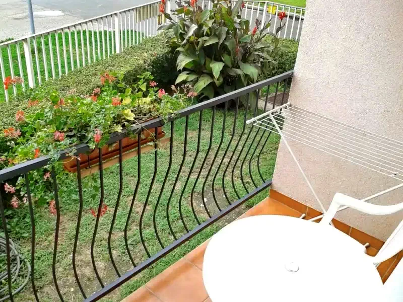  Cazare | Sat de vacanță (K0201-25) Imaginea poate fi supusă drepturilor de autor. Se recomandă contactarea titularului drepturilor.