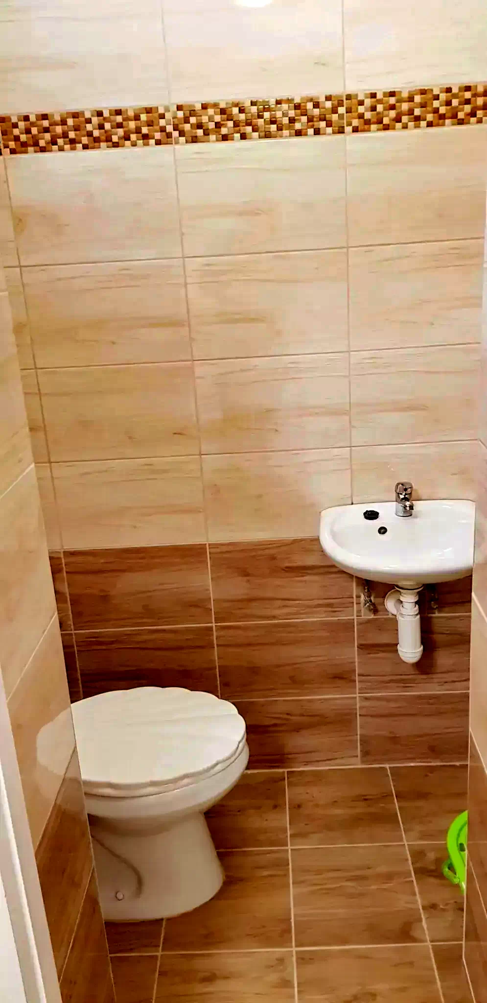  Cazare | Sat de vacanță (K0201-29) Imaginea poate fi supusă drepturilor de autor. Se recomandă contactarea titularului drepturilor.