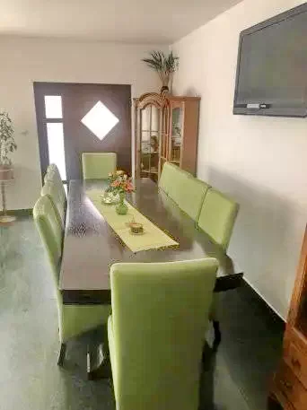 Vișeu de Sus Cazare | Motel (K1237-2) Imaginea poate fi supusă drepturilor de autor. Se recomandă contactarea titularului drepturilor.