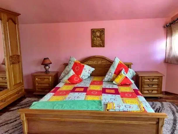 Vișeu de Sus Cazare | Motel (K1237-8) Imaginea poate fi supusă drepturilor de autor. Se recomandă contactarea titularului drepturilor.