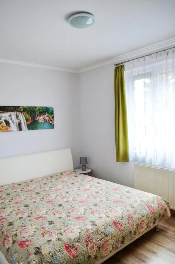 Hajdúszoboszló Szállás | Üdülőfalu (K0338-18) A kép szerzői jogvédelem alatt állhat. Javasolt a kapcsolatfelvétel a jog tulajdonossal.