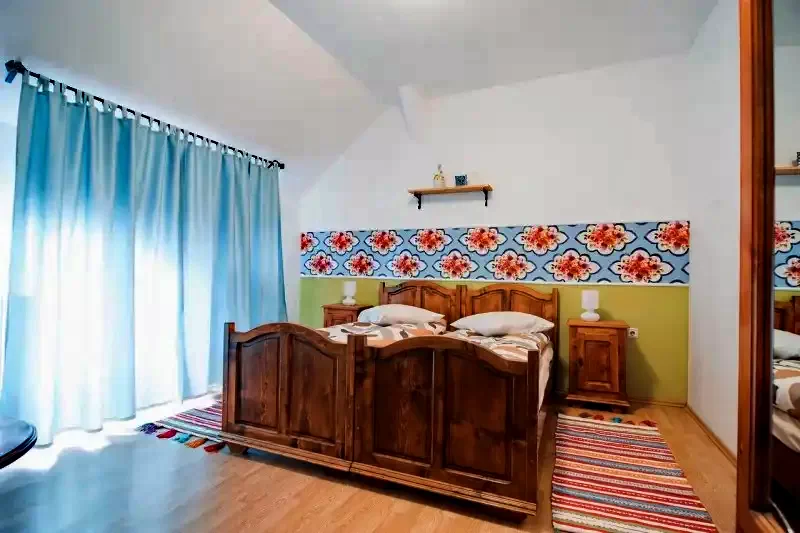 Resinár Szállás | Motel (K1371-16) A kép szerzői jogvédelem alatt állhat. Javasolt a kapcsolatfelvétel a jog tulajdonossal.