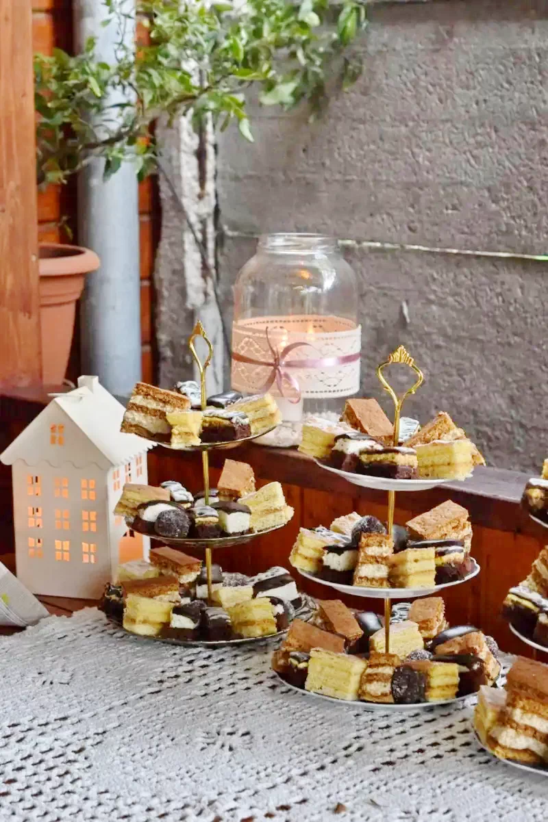 Resinár Szállás | Motel (K1371-41) A kép szerzői jogvédelem alatt állhat. Javasolt a kapcsolatfelvétel a jog tulajdonossal.