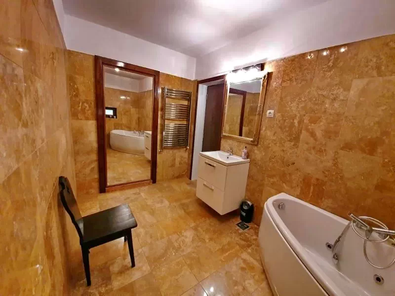 Oradea Cazare | Casă de oaspeți (K0686-19) Imaginea poate fi supusă drepturilor de autor. Se recomandă contactarea titularului drepturilor. Oradea Cazare | Casă de oaspeți (K0686-19) Imaginea poate fi supusă drepturilor de autor. Se recomandă contactarea titularului drepturilor.
