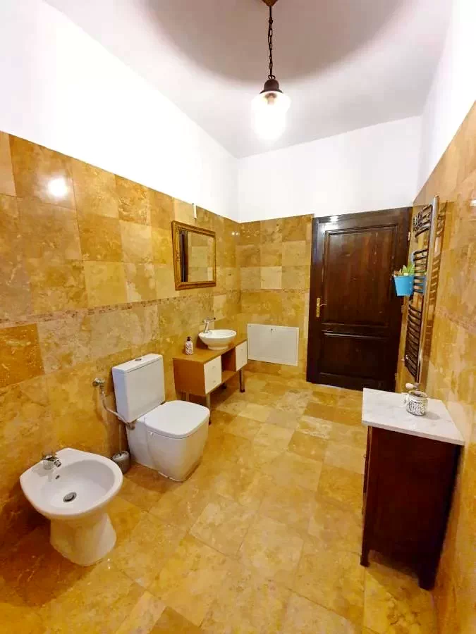 Nagyvárad Szállás | Hotel**** (K0686-42) A kép szerzői jogvédelem alatt állhat. Javasolt a kapcsolatfelvétel a jog tulajdonossal.