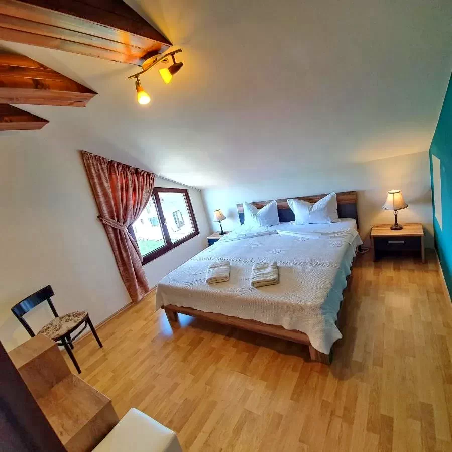Oradea Cazare | Hotel**** (K0686-44) Imaginea poate fi supusă drepturilor de autor. Se recomandă contactarea titularului drepturilor.