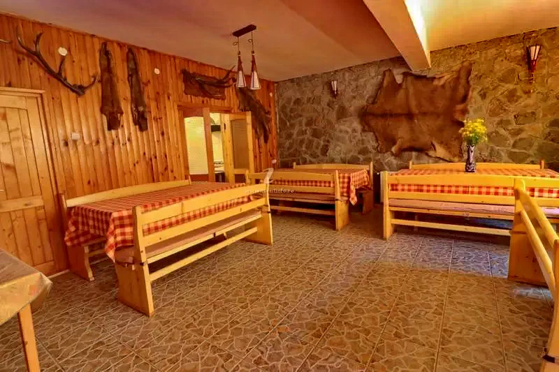 Cazare Moieciu de Sus - Pensiunea Cerbul*** | Felsőmoécs - Szarvas Villa***. Imaginea poate fi supusă drepturilor de autor. Se recomandă contactarea titularului drepturilor.