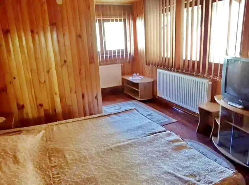 Cazare Moieciu de Sus - Pensiunea Cerbul*** | Felsőmoécs - Szarvas Villa***. Imaginea poate fi supusă drepturilor de autor. Se recomandă contactarea titularului drepturilor.