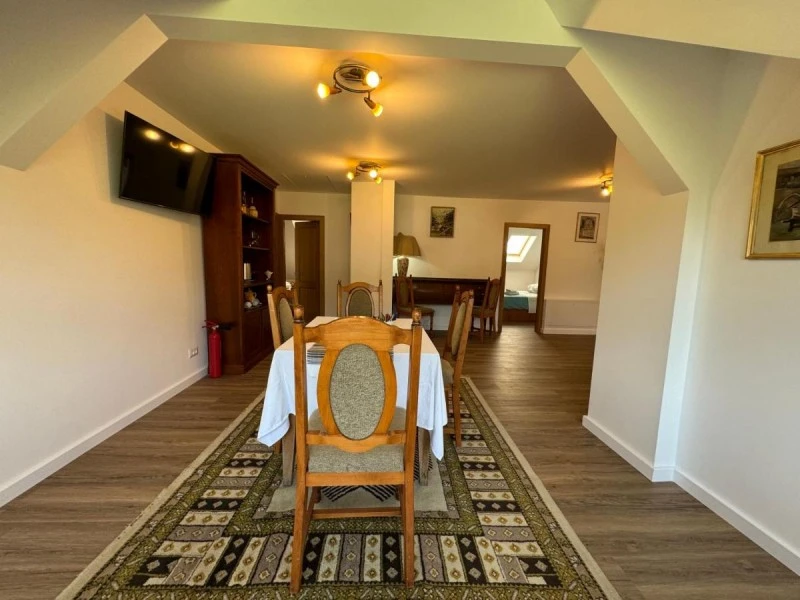  Szállás | Motel (K0077-27) A kép szerzői jogvédelem alatt állhat. Javasolt a kapcsolatfelvétel a jog tulajdonossal.