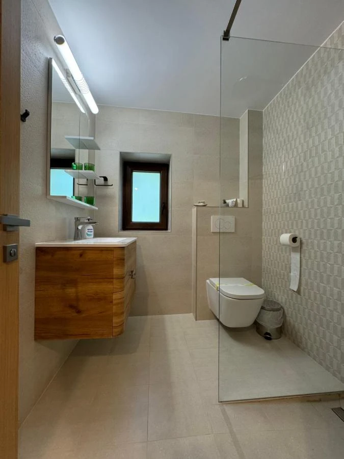 Vama Cazare | Motel (K0077-34) Imaginea poate fi supusă drepturilor de autor. Se recomandă contactarea titularului drepturilor.