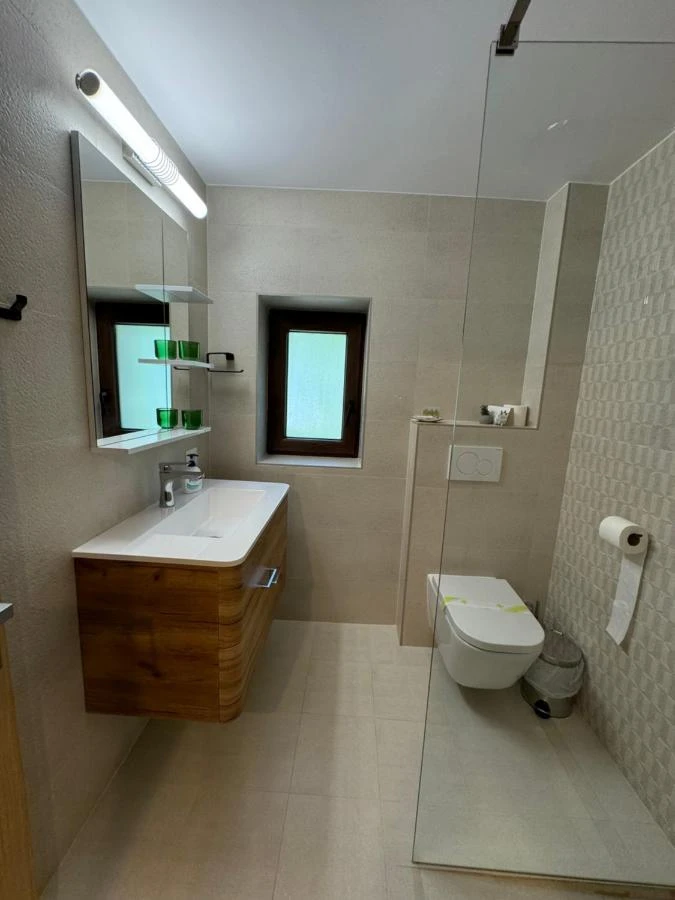 Vama Cazare | Motel (K0077-35) Imaginea poate fi supusă drepturilor de autor. Se recomandă contactarea titularului drepturilor.